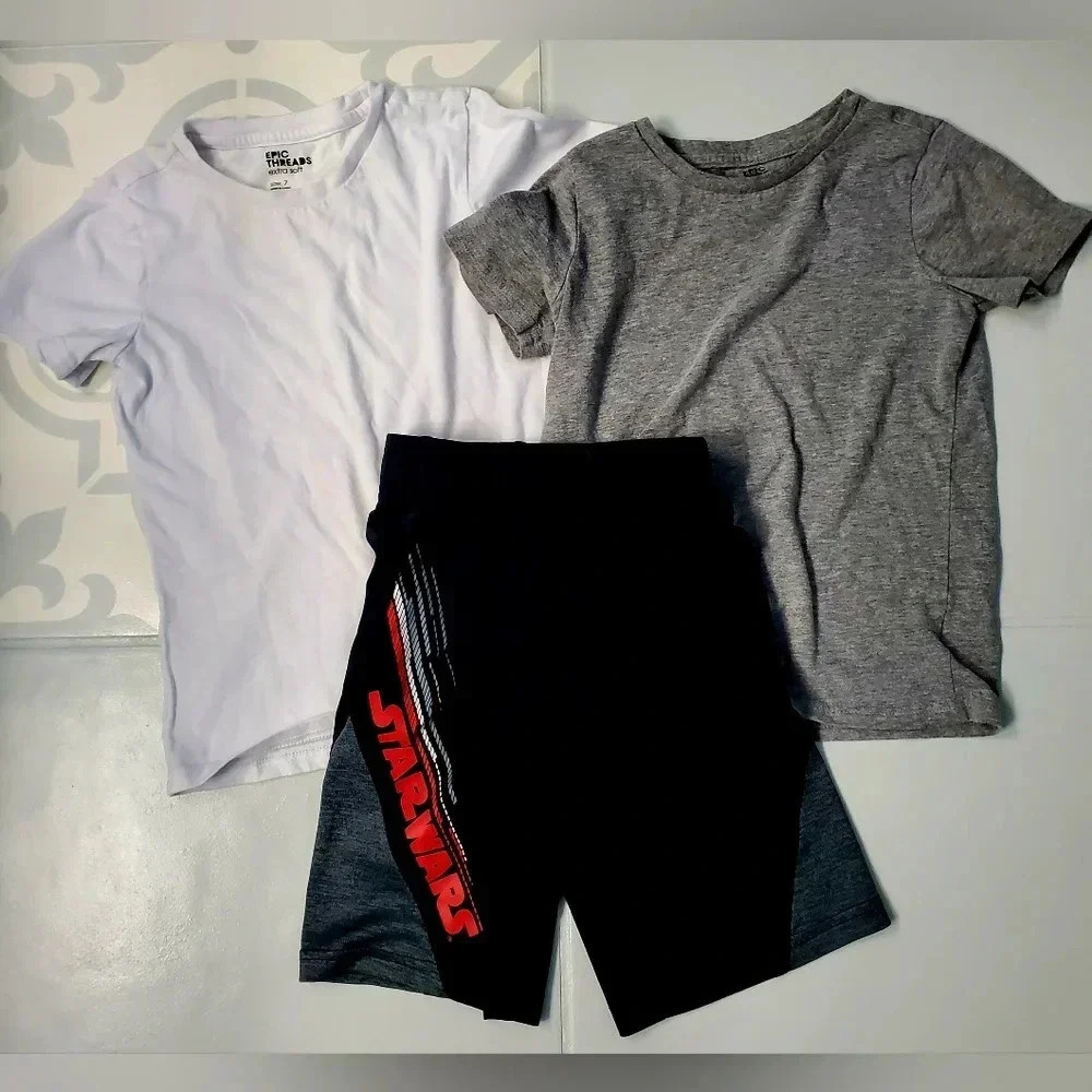 Star Wars shorts and 2 t-shirts